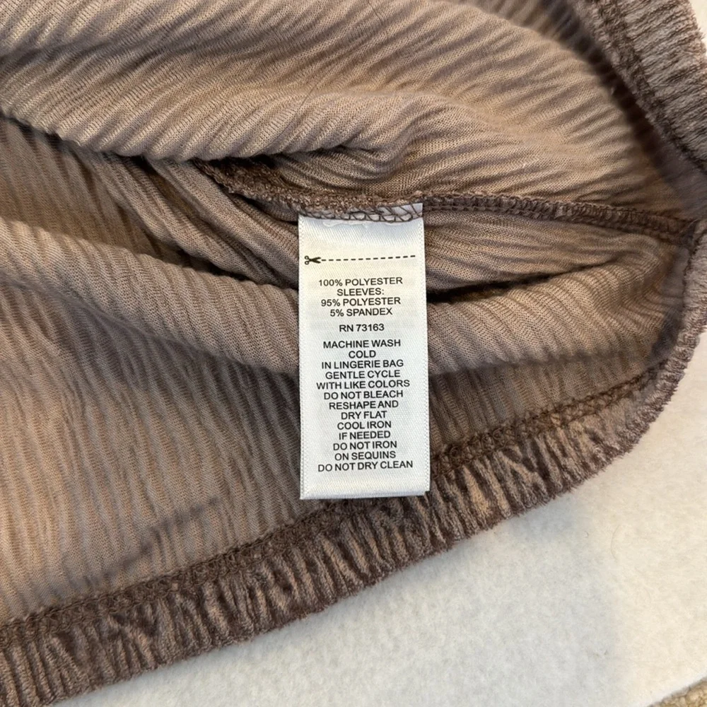 Cable & Gauge Rose Gold Sequin Short Sleeve Top Women's Small NWOT - Picture 4 of 8